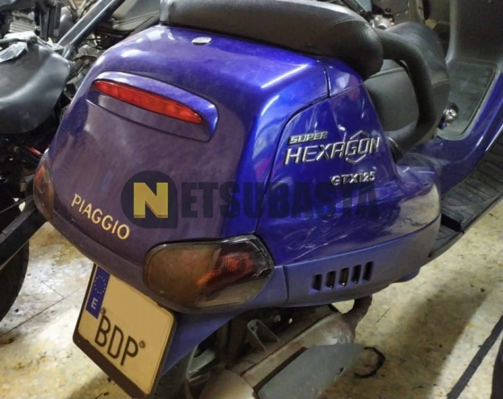 KIT TAGLIANDO Piaggio Super Hexagon 125 GTX 4T 2002-2003 - Olio Motul 5000 10W40, Candela NGK CR8EB, Filtro Olio HIFLO