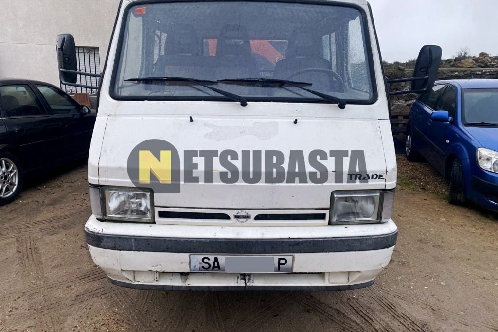 Feu Arrière Droit Pour NISSAN TRADE CAJA CERRADA TECHO ELEVADO 1994 - Pièce D'Occasion - CV 86, Cylindrée 3000