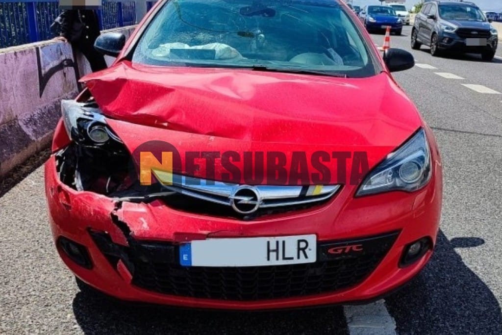 Subasta de Opel Astra GTC 2.0 CDTI 2012
