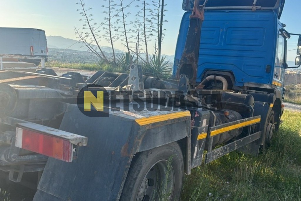 Mercedes-Benz Axor 1828 2005