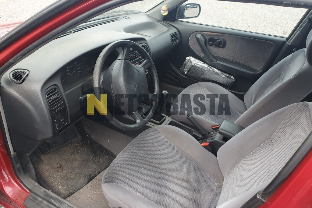 Nissan Primera 1.6 SLX 1995