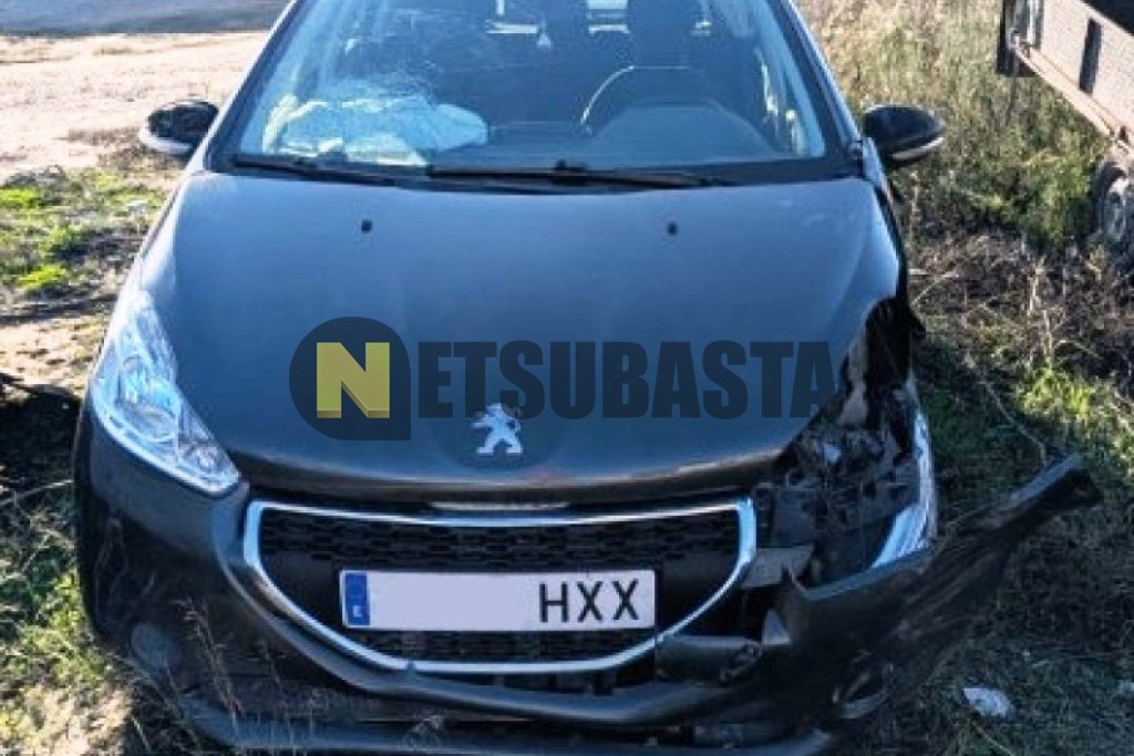 Peugeot 208 1.4 HDi 2014