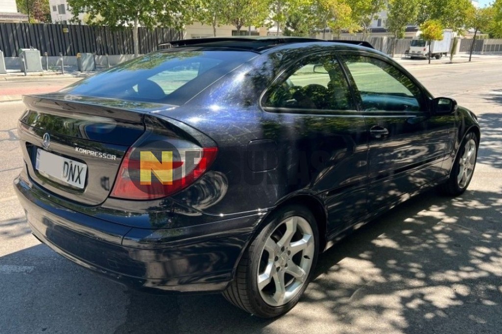 Mercedes-Benz C 180 K Sportcoupé Aut. 2005