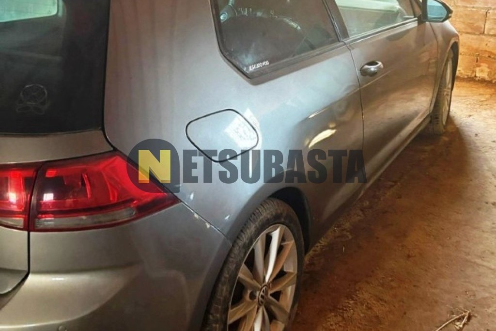 Volkswagen Golf 2.0 TDI DSG 6 vel. 2013