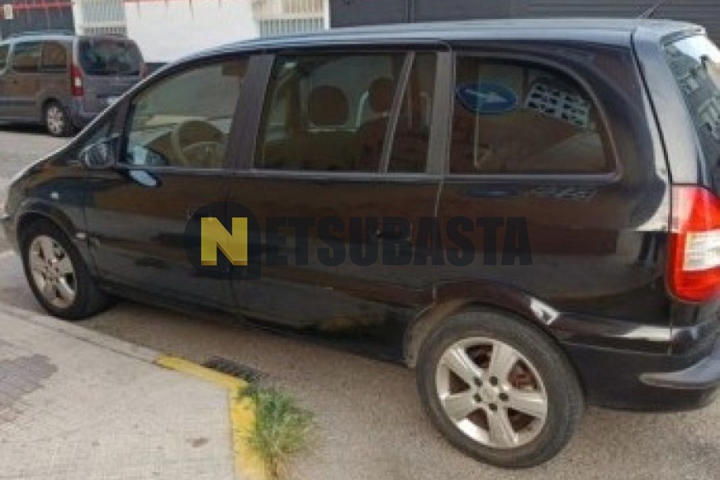 Opel Zafira 2.2 DTi 2005