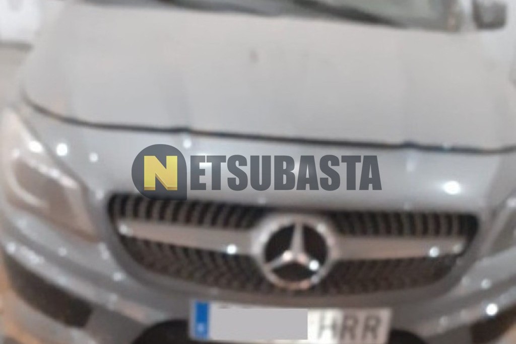 Mercedes-Benz CLA 220 CDI 7G-DCT 2013