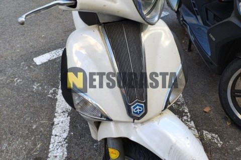 Suzuki Burgman 400 2004