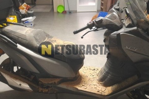 Suzuki Burgman 400 2004