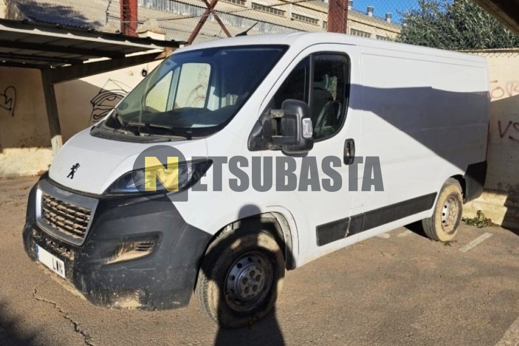 Peugeot Boxer 2.2 BlueHDi 2022