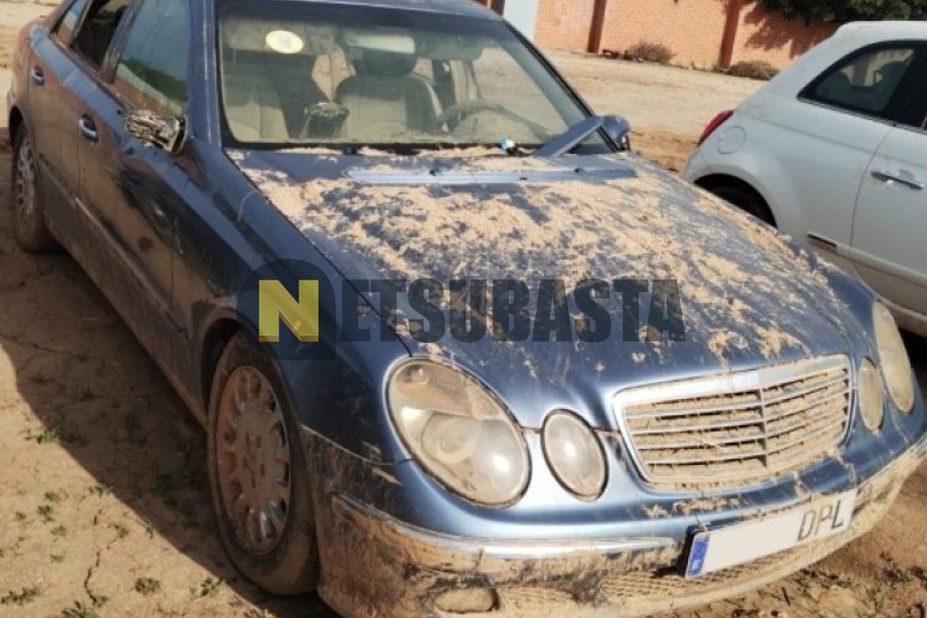 Mercedes-Benz E 220 CDI Aut. 2003