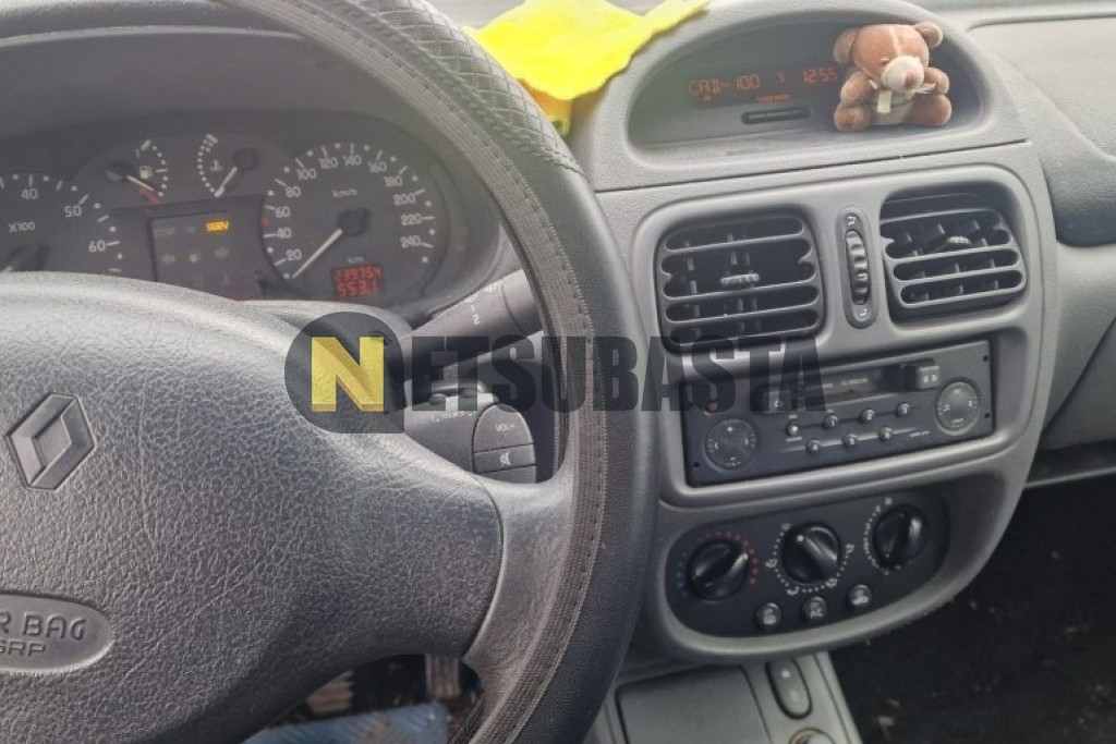 Renault Clio 1.9D 2001