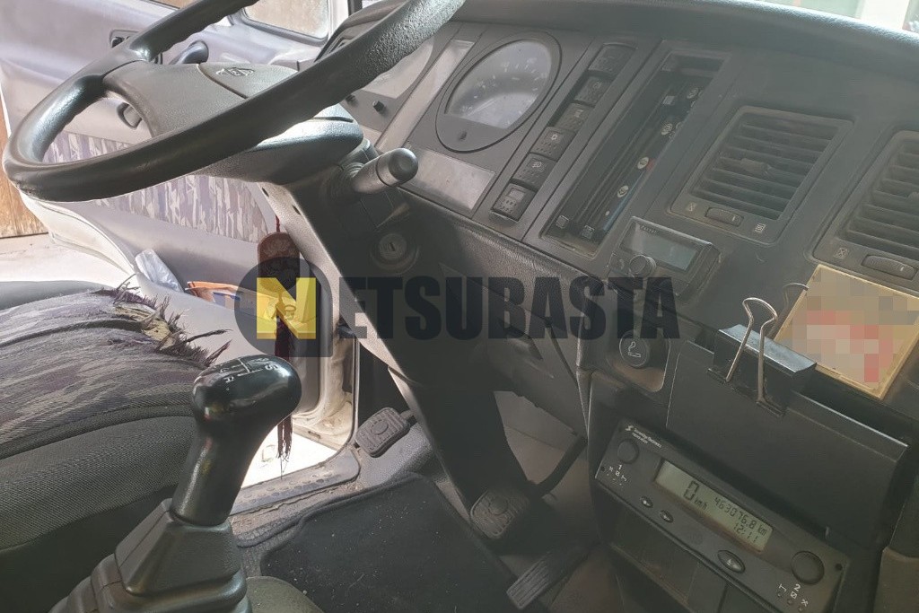 Nissan Atleon 140 2001