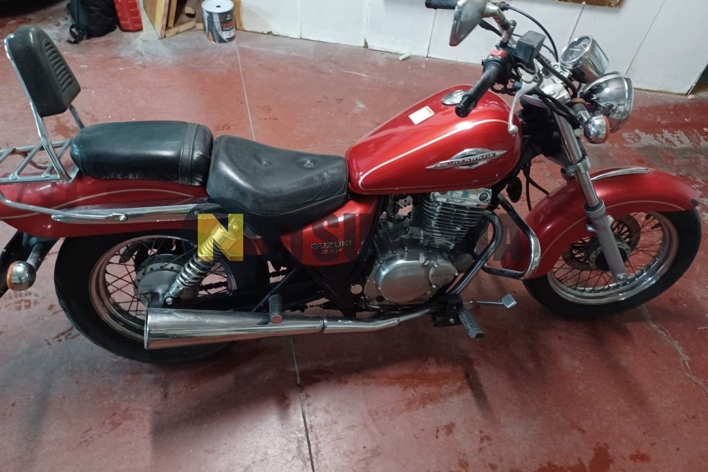 Suzuki Marauder 250 1998