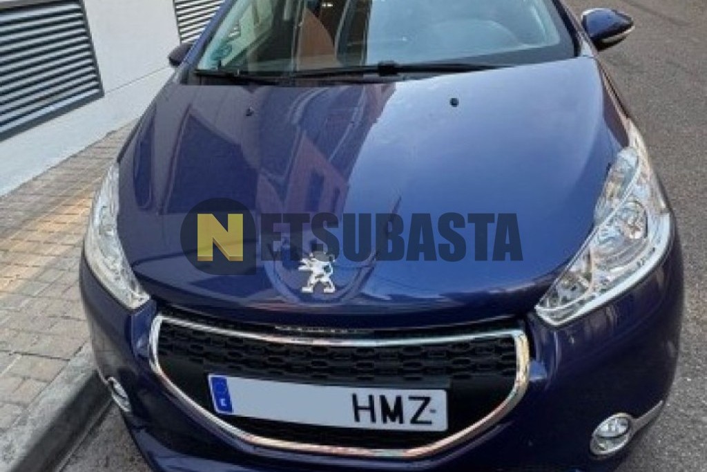 Peugeot 208 1.2 PureTech 2012