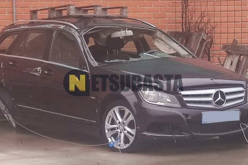 Mercedes-Benz C 180 CGI BlueEFFICIENCY Estate 2011