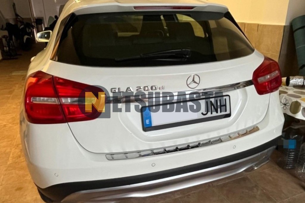 Mercedes-Benz GLA 200 d 2016