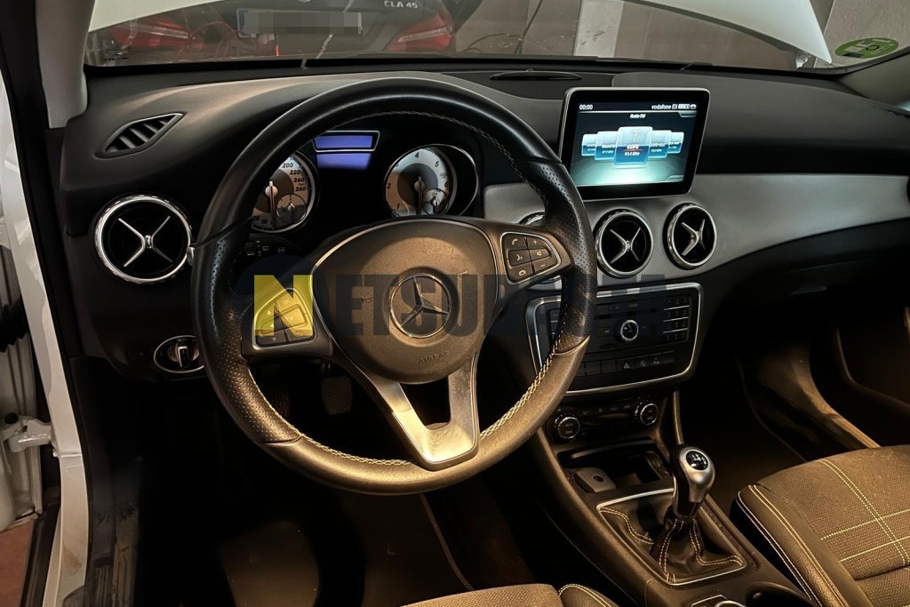 Mercedes-Benz GLA 200 d 2016