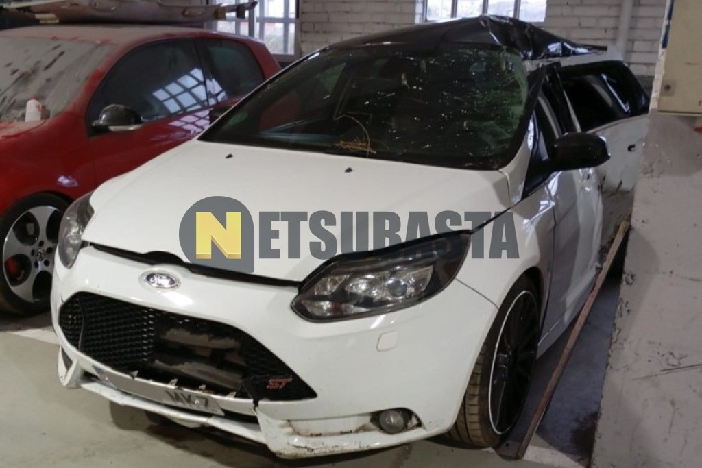 Ford Focus ST 2.0 EcoBoost 2013