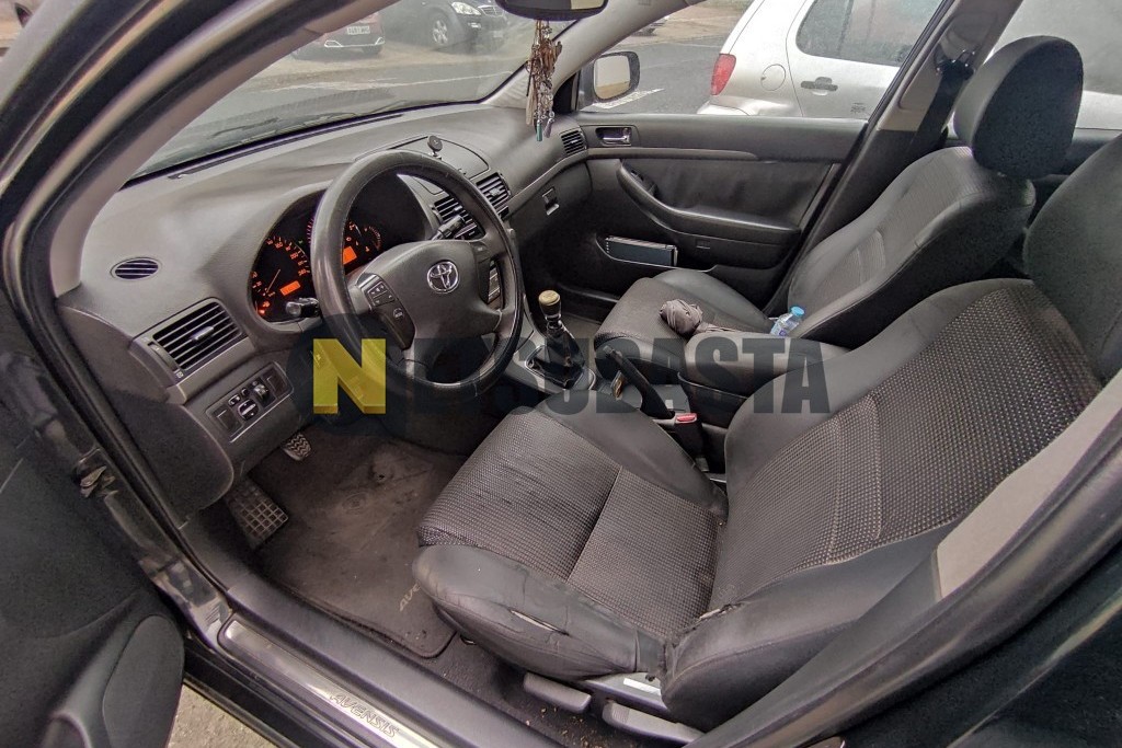 Toyota Avensis 2.0 D-4D 2006