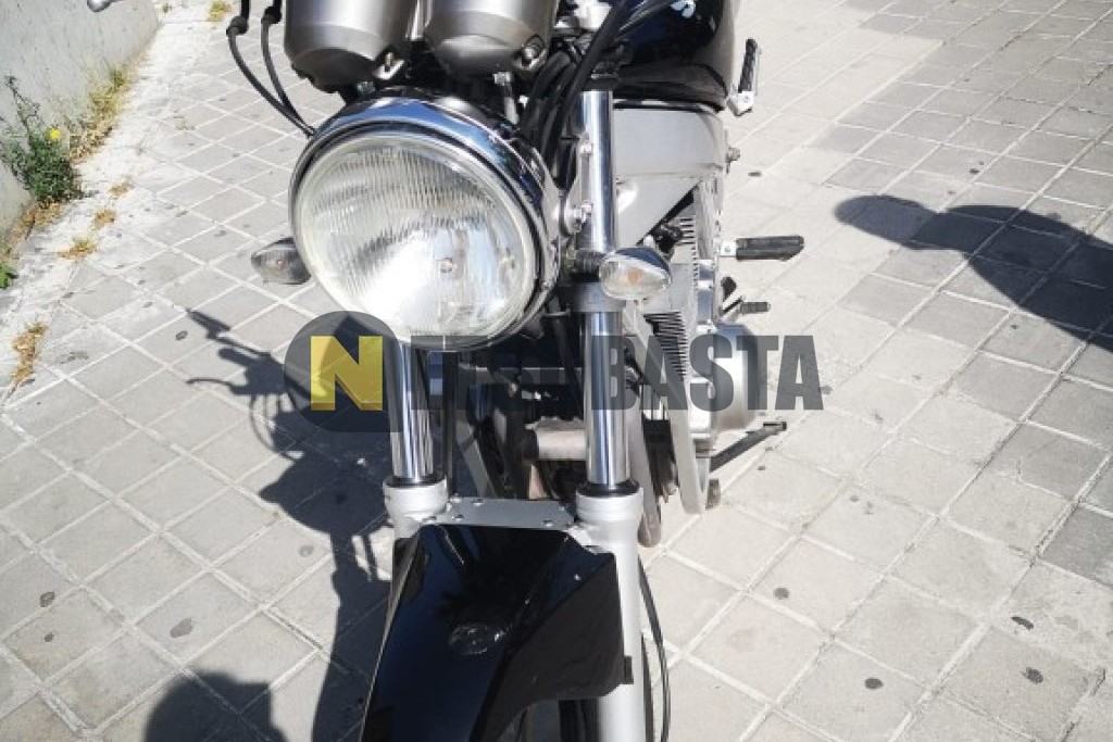 Suzuki GS 500 2002