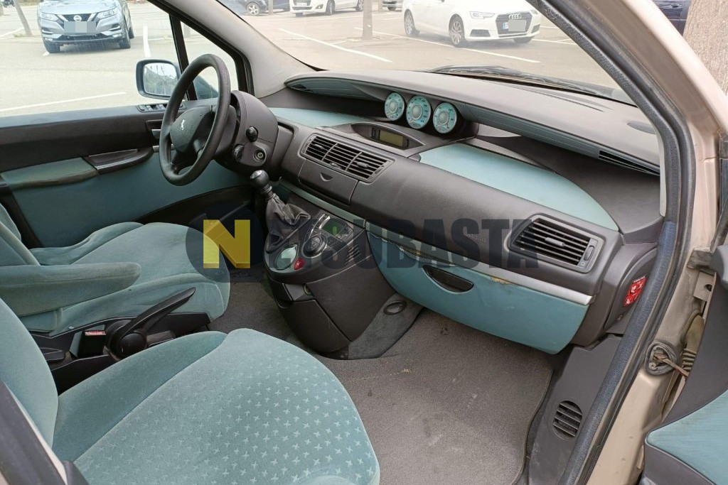 Peugeot 807 2.2 HDi FAP 2003
