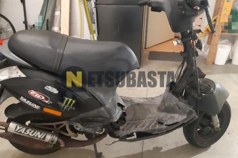 Suzuki AN 250 Burgman 2001