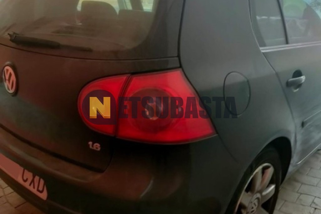 Volkswagen Golf 1.6 2004