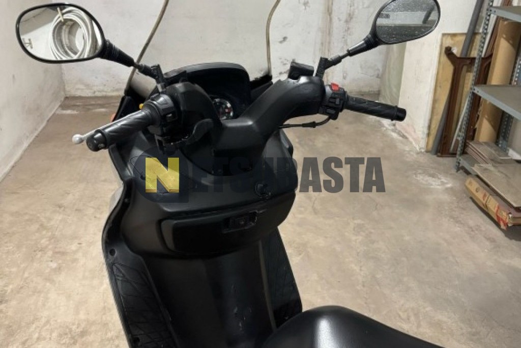 Suzuki Burgman 150 2002