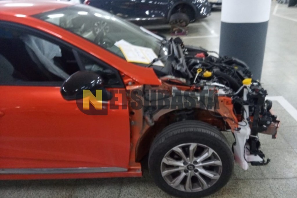 Renault Clio 1.0 TCe GLP 2024