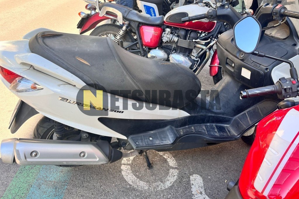 Suzuki Burgman 200 2015