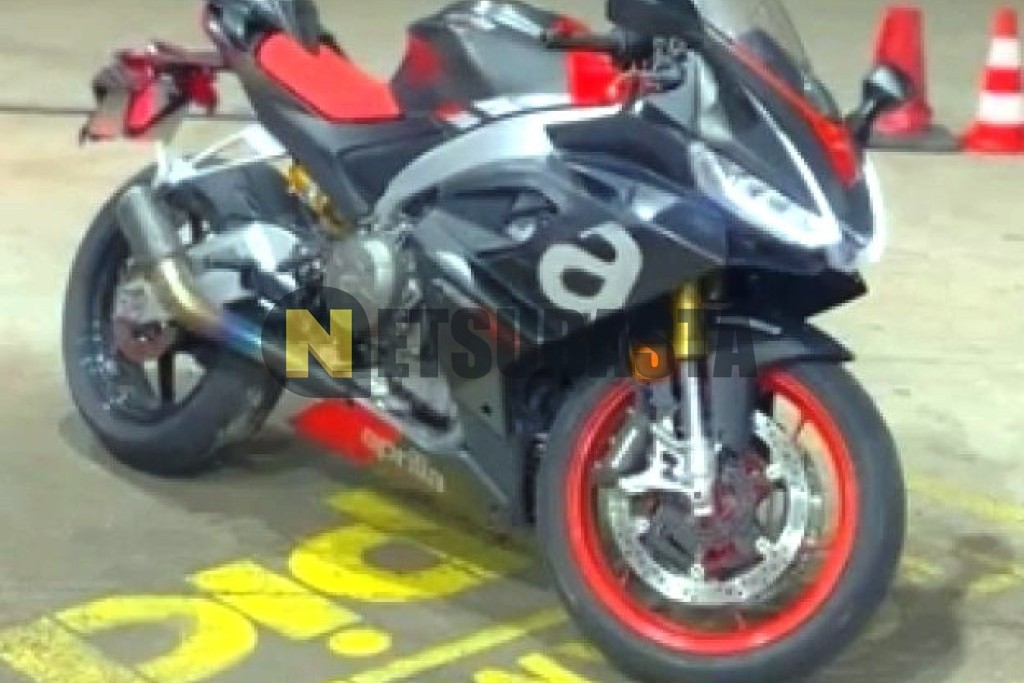 Aprilia RS 660 2022