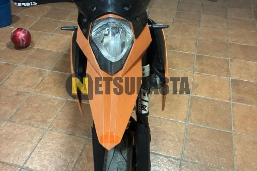 KTM 690 SUPERMOTO 2007