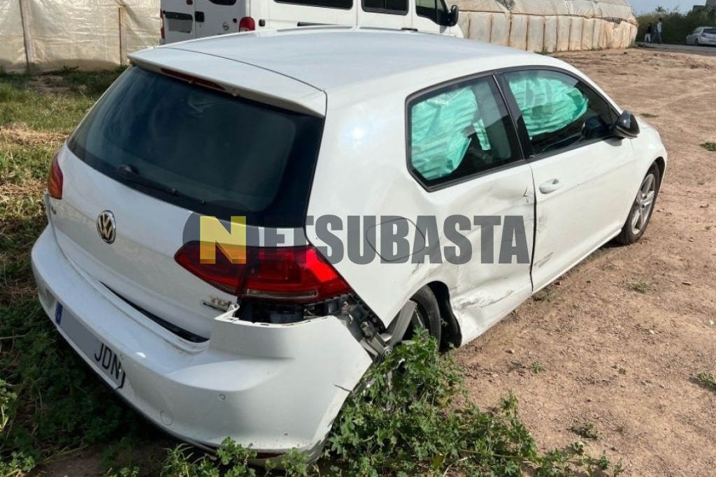 Volkswagen Golf 1.6 TDI DSG 7 vel. 2015