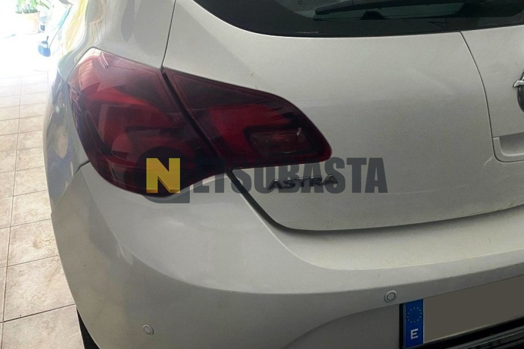 Opel Astra 1.7 CDTI 2013