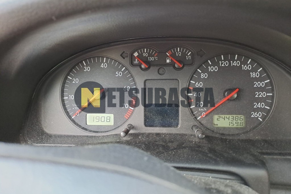 Volkswagen Passat 1.8T 2000