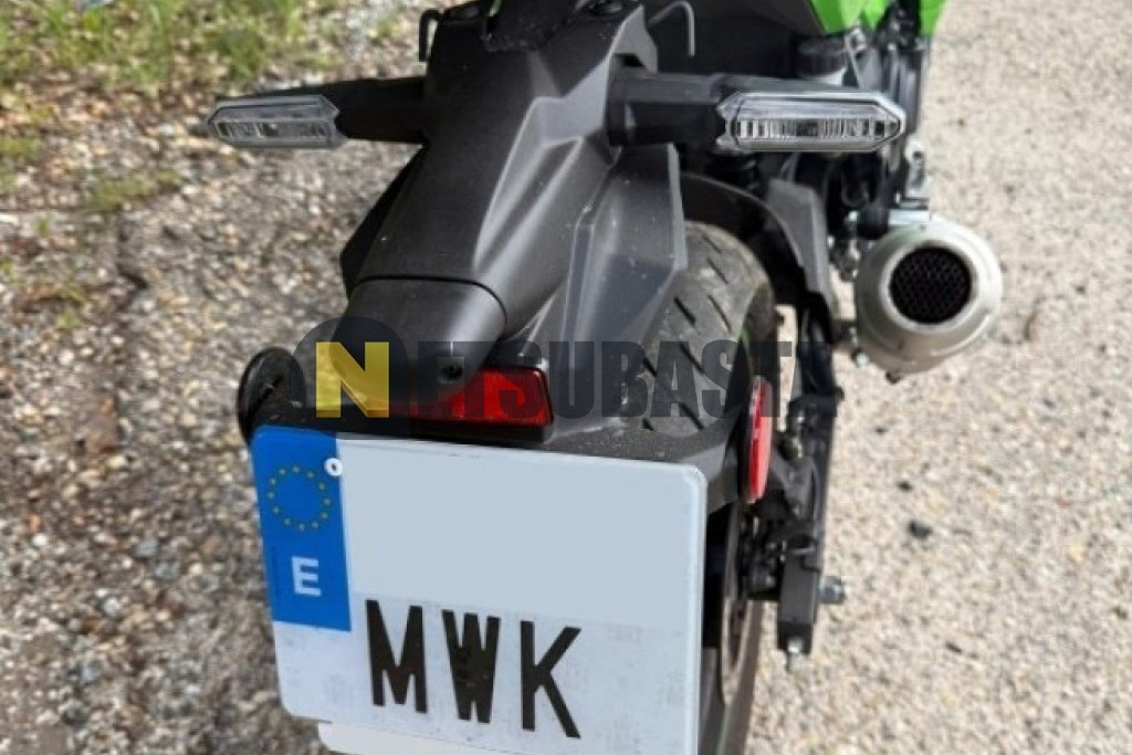 Kawasaki Ninja 500 SE 2024