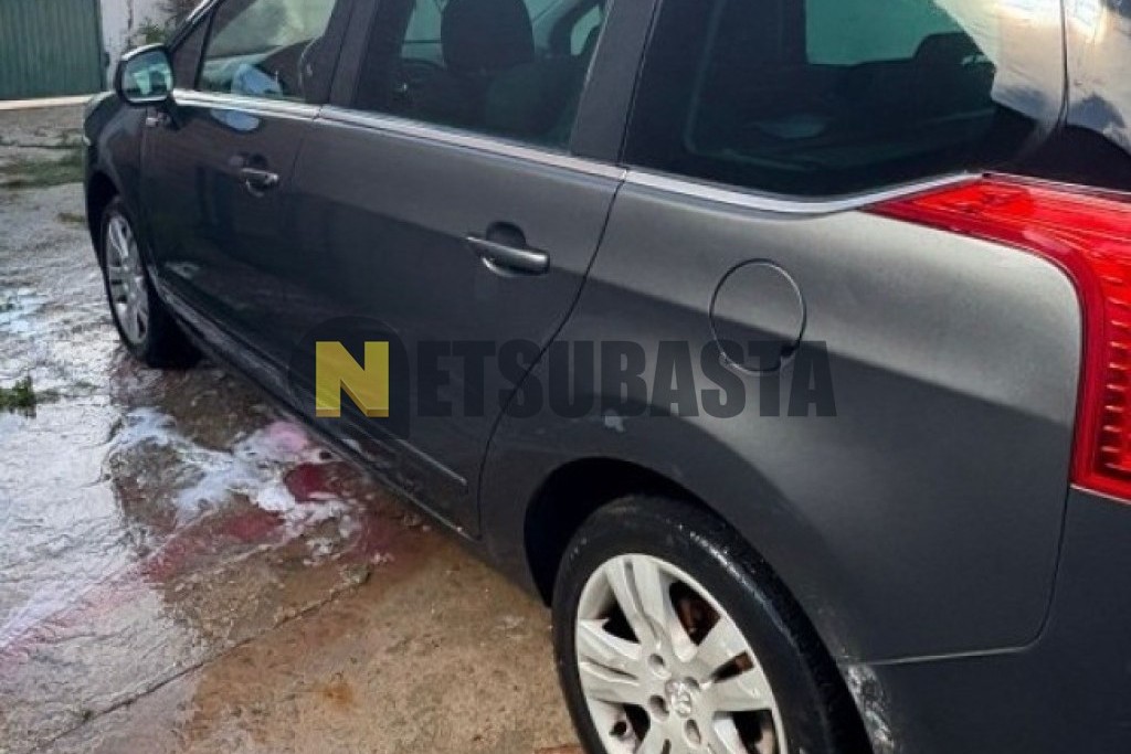 Peugeot 5008 1.2 PureTech 2016