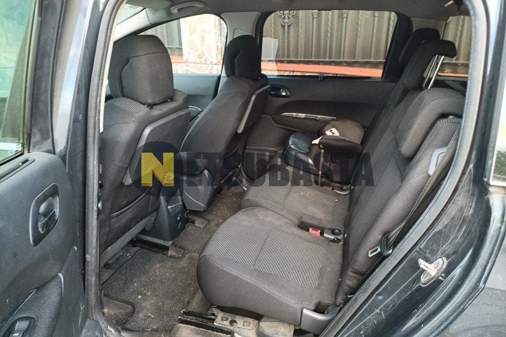 Peugeot 5008 2.0 HDi FAP 2011