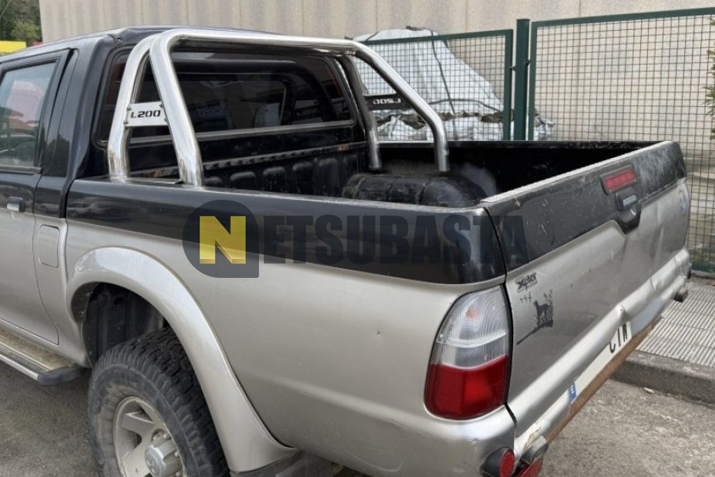 Mitsubishi L200 Doble Cabina 2.5 4X4 2004