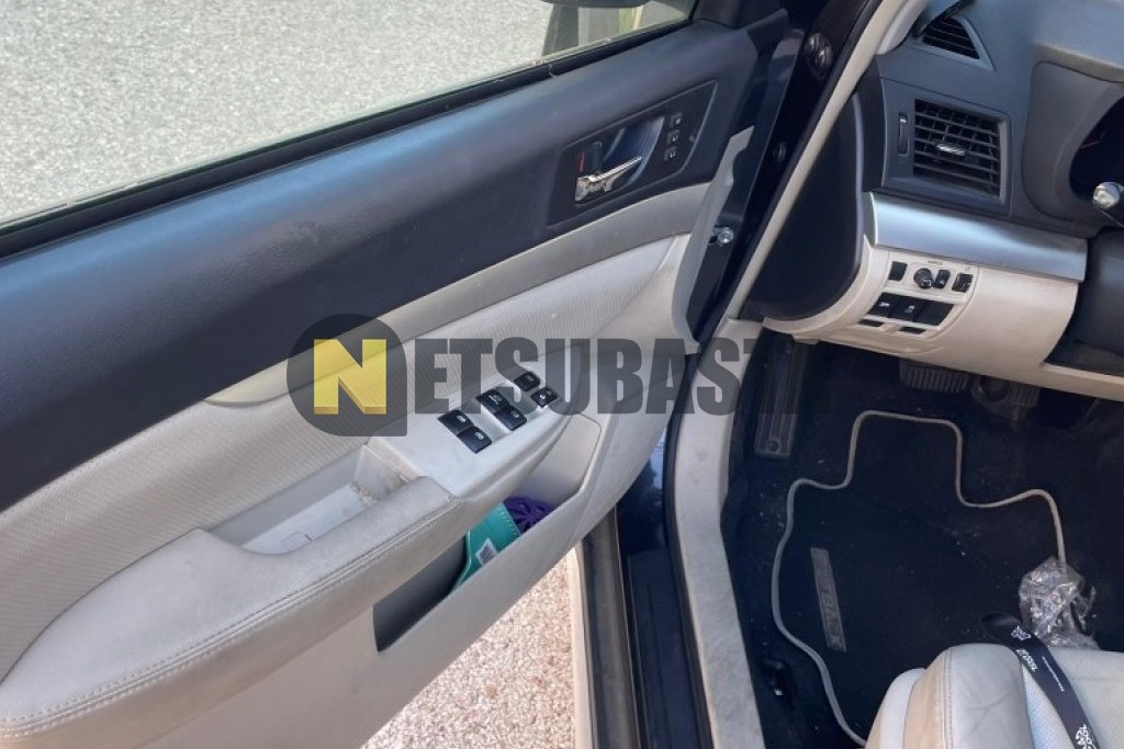 Subaru Outback 2.0 Boxer Diesel Lineartronic 2013