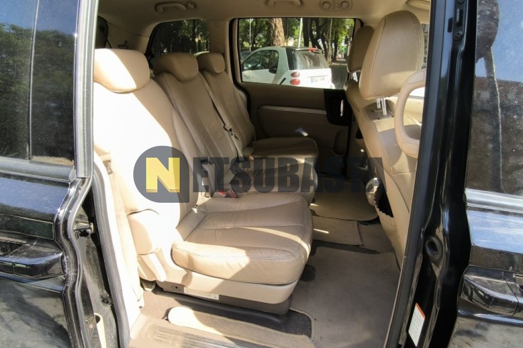 Kia Carnival 2.2 CRDi 2011