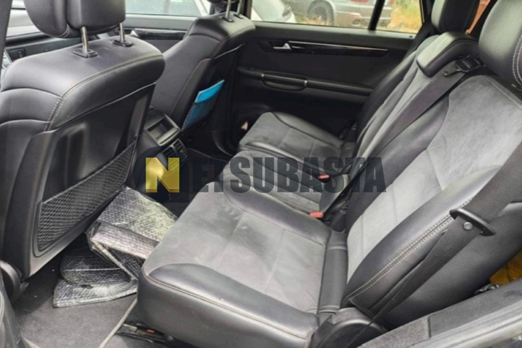 Mercedes-Benz R 300 CDI 2011
