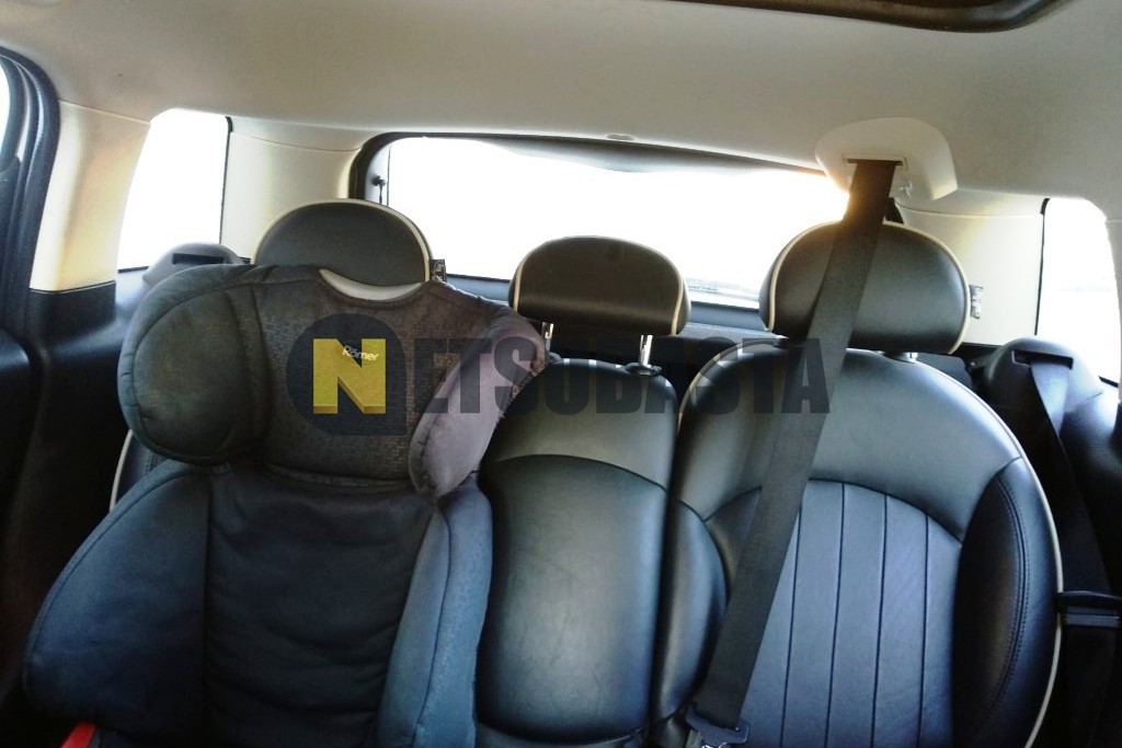 Mini Cooper 1.6 D Countryman ALL4 2013