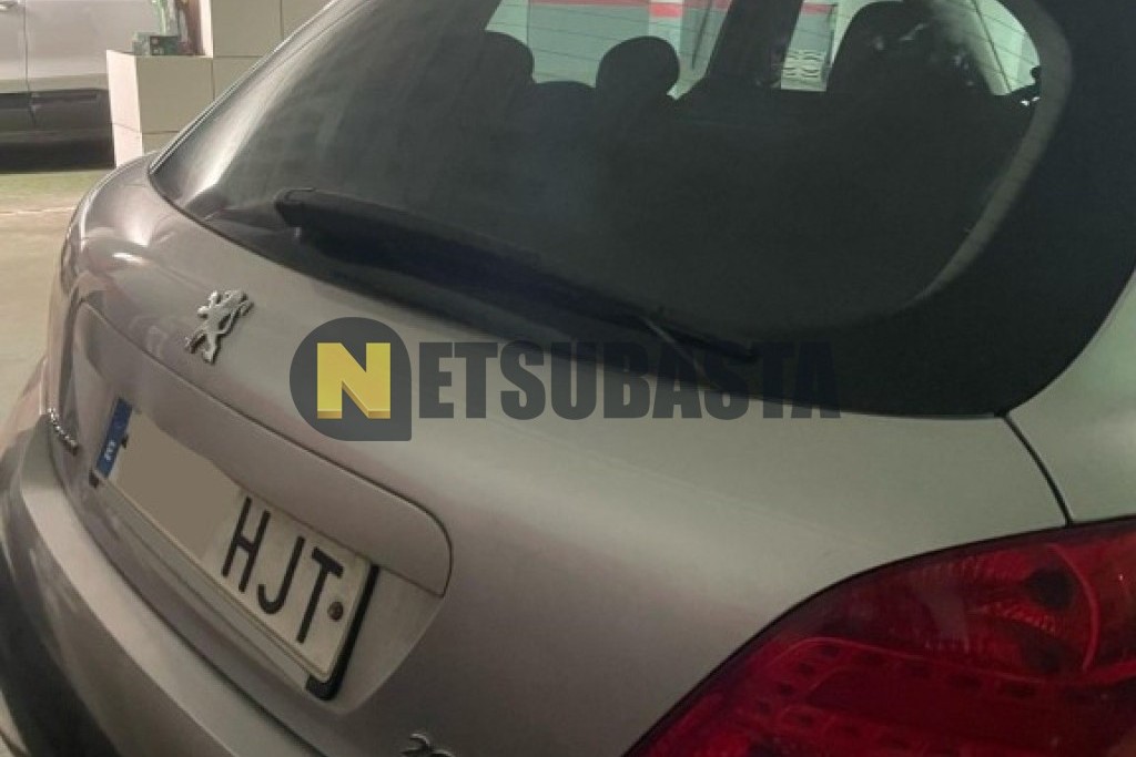 Peugeot 207 1.4i 2012