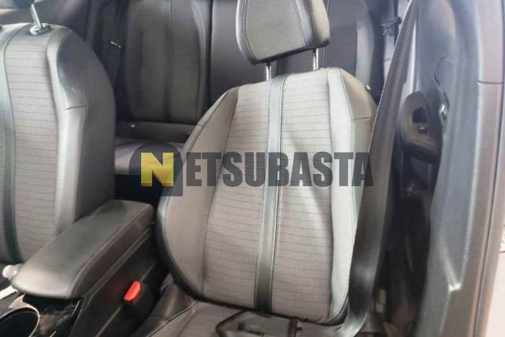 Peugeot 2008 1.5 BlueHDi EAT8 2021