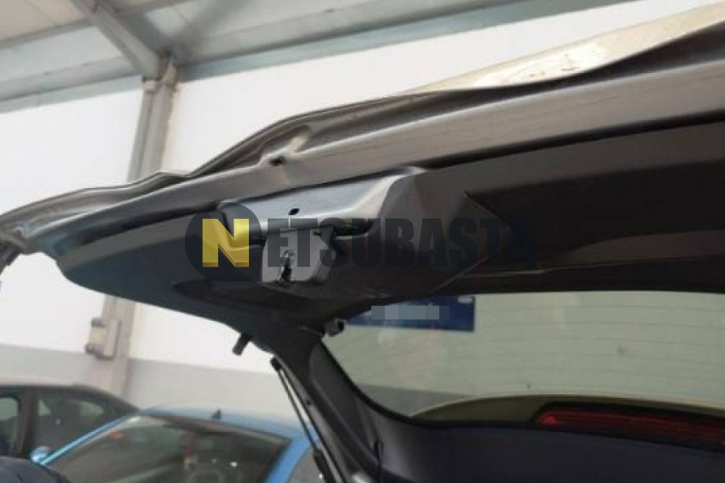 Peugeot 2008 1.5 BlueHDi EAT8 2021