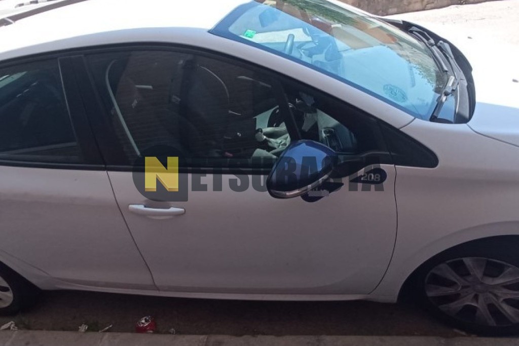 Peugeot 208 1.0 PureTech 2014