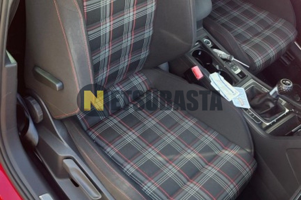 Volkswagen Golf GTI Performance 2.0 TSI 2014