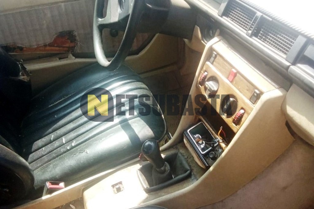 Mercedes-Benz 200 D 1988