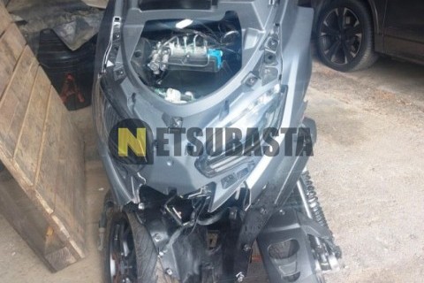 Aprilia SR Max 300 2013